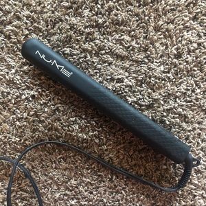 NUME Hair Straightener